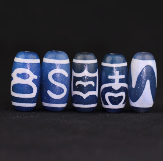 Synthetic Hair with Rose Net Cap, Perfect for Daily Use & Events, Short Hair Wig