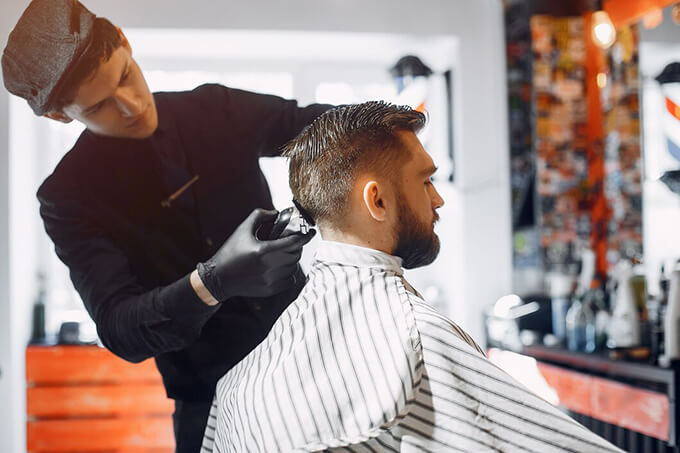 Beliebte Haarsysteme und Frisuren nach Promi-Vorbild